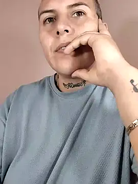 Snapshot of Yessi_rousse chatting on 12/03/24, 05:01 Yessi rousse online show from 12/03/24, 05:01