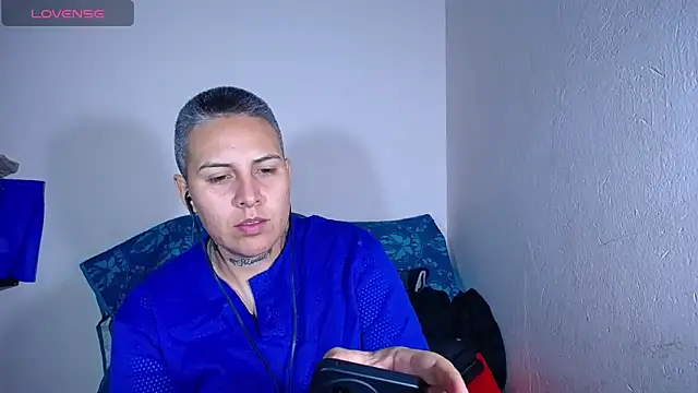 Snapshot of Yessi_rousse chatting on 01/26/25, 10:34 Yessi rousse online show from 01/26/25, 10:34