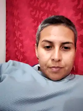 Snapshot of Yessi_rousse chatting on 02/19/25, 04:23 Yessi rousse online show from 02/19/25, 04:23