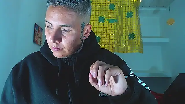 Snapshot of Yessi_rousse chatting on 03/18/25, 03:53 Yessi rousse online show from 03/18/25, 03:53