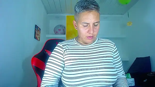 Snapshot of Yessi_rousse chatting on 03/20/25, 05:04 Yessi rousse online show from 03/20/25, 05:04