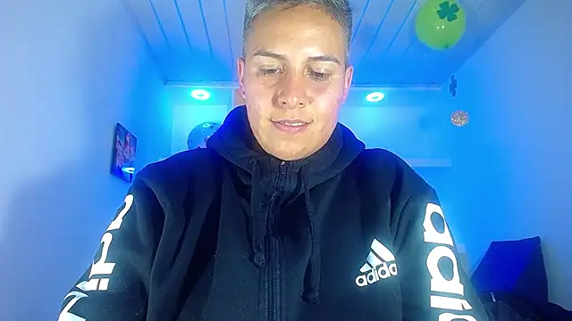 Snapshot of Yessi_rousse chatting on 03/21/25, 09:56 Yessi rousse online show from 03/21/25, 09:56