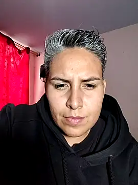 Snapshot of Yessi_rousse chatting on 11/21/25, 12:48 Yessi rousse online show from 11/21/25, 12:48