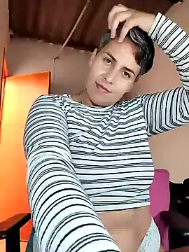 Snapshot of Yessi_rousse chatting on 04/18/26, 03:27 Yessi rousse online show from 04/18/26, 03:27
