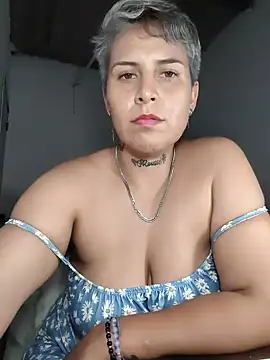 Snapshot of Yessi_rousse chatting on 05/15/26, 11:45 Yessi rousse online show from 05/15/26, 11:45