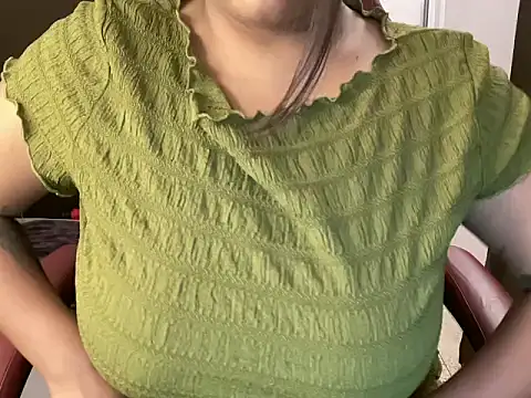 shanayaaa 1 online show from 02/14/26, 08:55