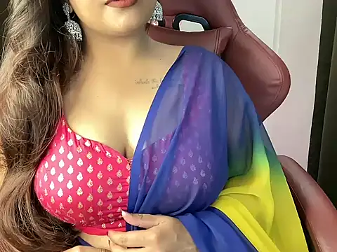 Snapshot of shanayaaa_1 chatting on 04/19/26, 07:05 shanayaaa 1 online show from 04/19/26, 07:05