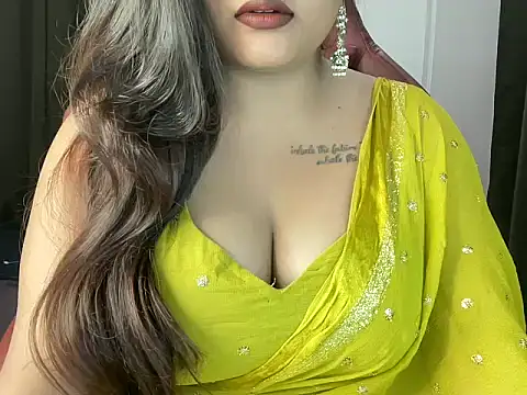 Snapshot of shanayaaa_1 chatting on 05/07/26, 07:30 shanayaaa 1 online show from 05/07/26, 07:30