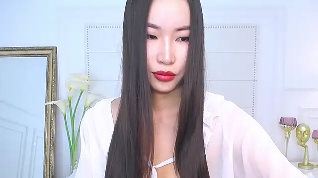 NaomiYuu online show from 12/27/24, 02:04