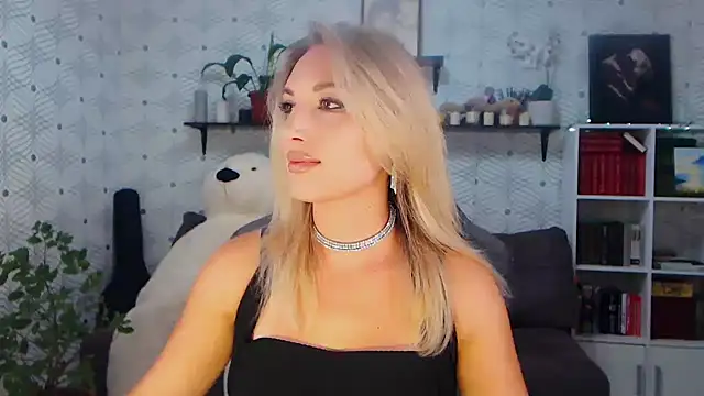 MillaXQueen online show from 06/23/26, 03:10