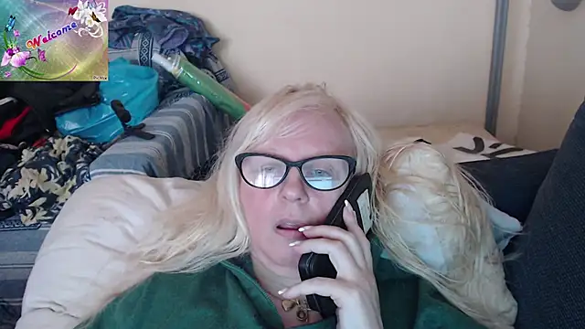 martachatte online show from 11/04/25, 09:19