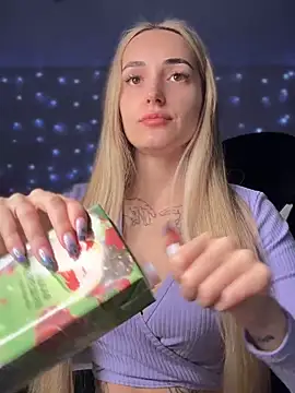 minalawarden online show from 10/27/25, 10:08