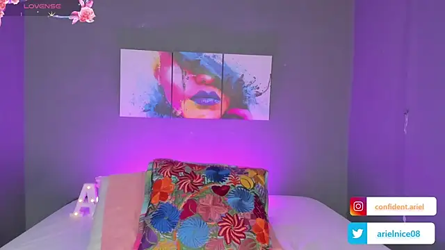 ariel35 online show from 01/12/25, 12:18