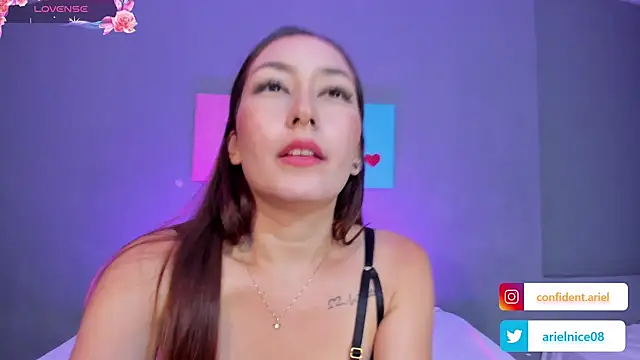 ariel35 online show from 02/22/25, 01:22