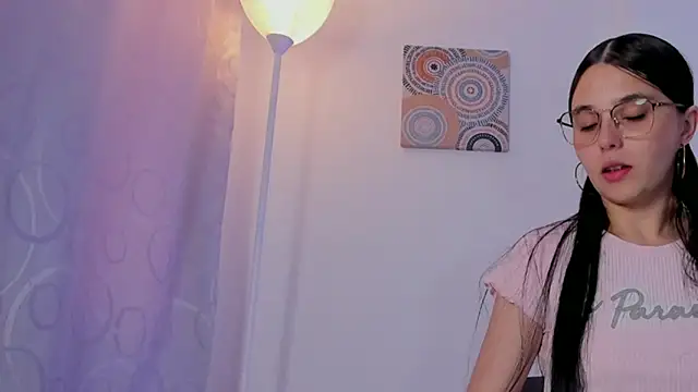 ice grace online show from 03/18/25, 05:10