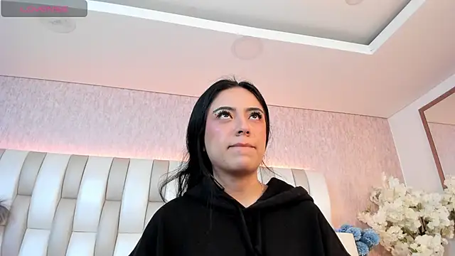 Rebeca jones online show from 03/04/25, 01:06