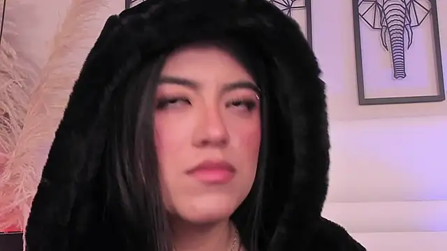 Rebeca jones online show from 12/05/25, 12:25