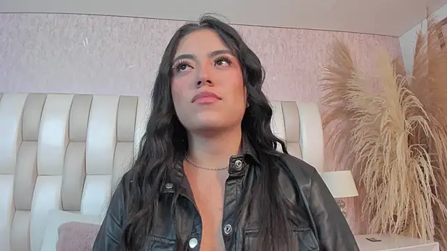 Rebeca jones online show from 06/10/26, 12:26
