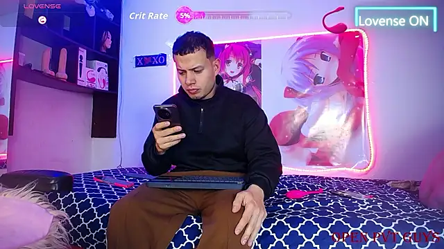 Snapshot of AntonellaAndMao chatting on 03/17/26, 03:33 AntonellaAndMao online show from 03/17/26, 03:33