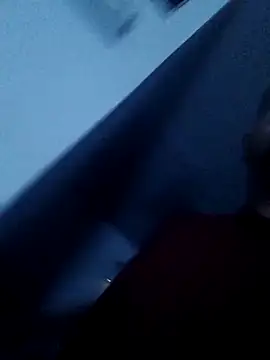 Snapshot of hungpenis210 chatting on 03/03/26, 05:41 hungpenis210 online show from 03/03/26, 05:41