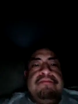 Snapshot of hungpenis210 chatting on 03/29/26, 07:19 hungpenis210 online show from 03/29/26, 07:19