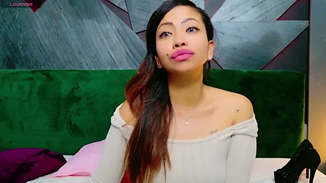 ElyaQuinn online show from 02/02/25, 02:24