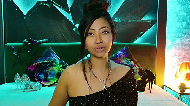 ElyaQuinn online show from 05/25/26, 08:31