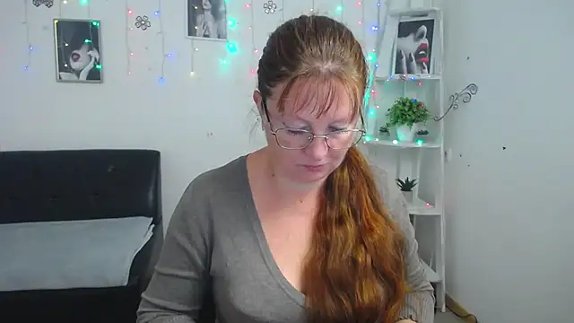 VanessaHotts online show from 09/20/25, 05:08