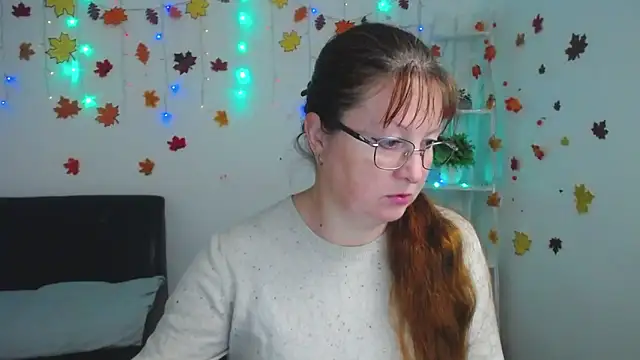 VanessaHotts online show from 11/15/25, 06:00