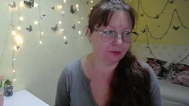 Snapshot of VanessaHotts chatting on 03/13/26, 06:09 VanessaHotts online show from 03/13/26, 06:09