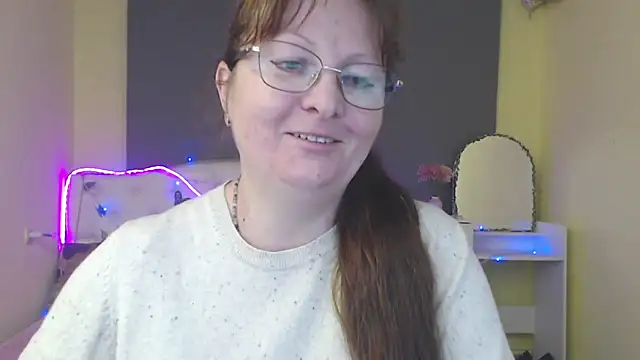 VanessaHotts online show from 04/25/26, 01:41