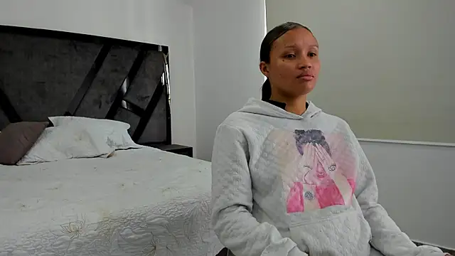 AnnieAndStefan online show from 12/17/24, 12:54