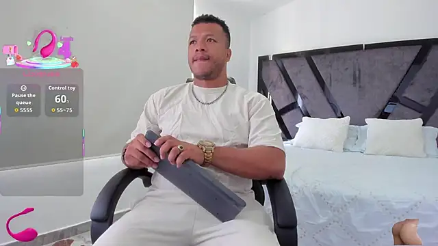 AnnieAndStefan online show from 10/22/25, 01:55