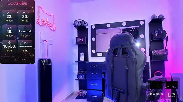 miss kitty online show from 11/23/25, 01:27