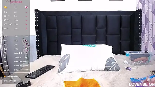 naughty ebonyy online show from 03/22/25, 02:59