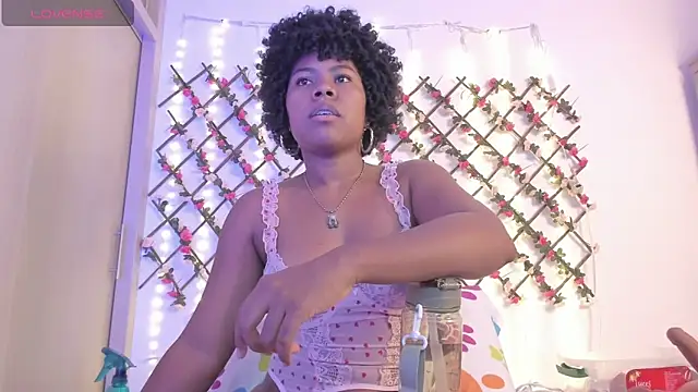naughty ebonyy online show from 06/18/26, 12:33