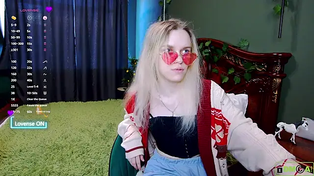 lady bellaa online show from 10/18/25, 07:09