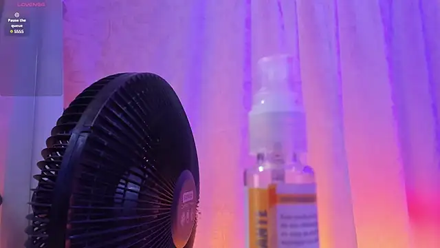 Snapshot of lonely_shewolf chatting on 01/31/25, 06:25 lonely shewolf online show from 01/31/25, 06:25