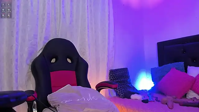 Snapshot of lonely_shewolf chatting on 03/10/25, 08:12 lonely shewolf online show from 03/10/25, 08:12