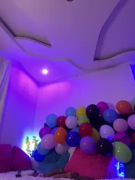 Snapshot of lonely_shewolf chatting on 03/14/25, 07:12 lonely shewolf online show from 03/14/25, 07:12