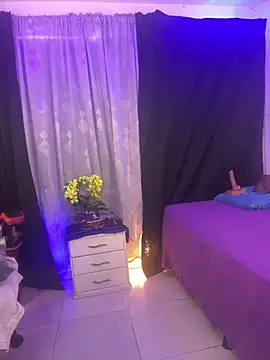 Snapshot of lonely_shewolf chatting on 10/02/25, 06:04 lonely shewolf online show from 10/02/25, 06:04