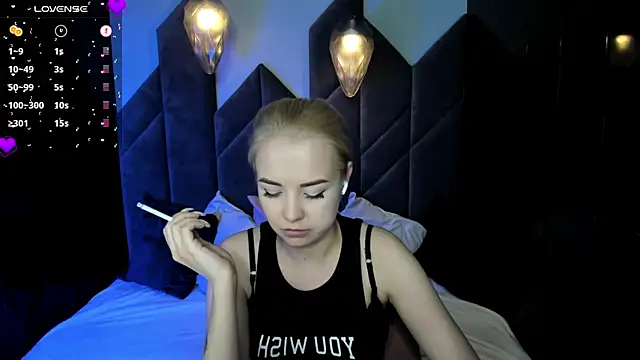 Snapshot of StephanieSweety chatting on 01/21/25, 05:41 StephanieSweety online show from 01/21/25, 05:41