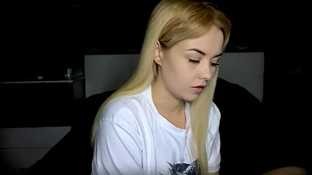 Snapshot of StephanieSweety chatting on 11/27/25, 11:45 StephanieSweety online show from 11/27/25, 11:45