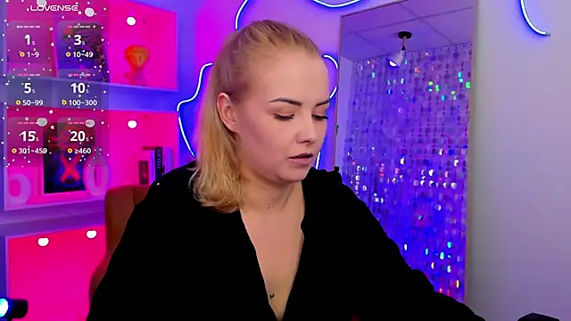 StephanieSweety online show from 04/26/26, 07:11