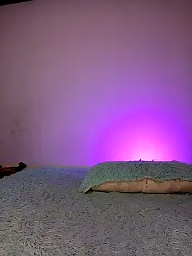 Piafisher1 online show from 11/28/25, 01:19