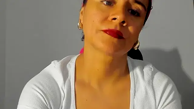 Sami Hotie1 online show from 10/02/25, 09:11