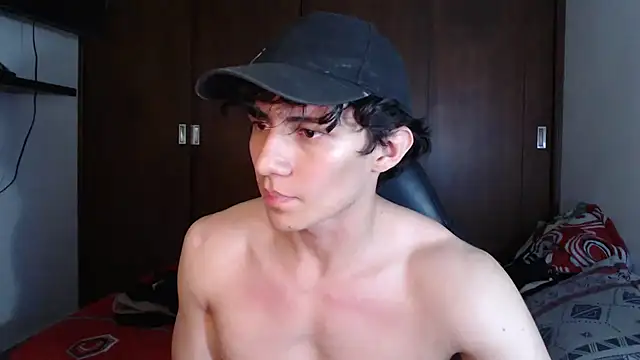 Snapshot of aresholland chatting on 01/07/25, 03:57 aresholland online show from 01/07/25, 03:57