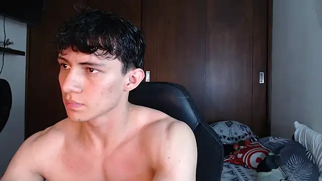 Snapshot of aresholland chatting on 03/22/25, 02:05 aresholland online show from 03/22/25, 02:05