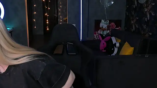 Blckmirrorr online show from 11/15/25, 12:45