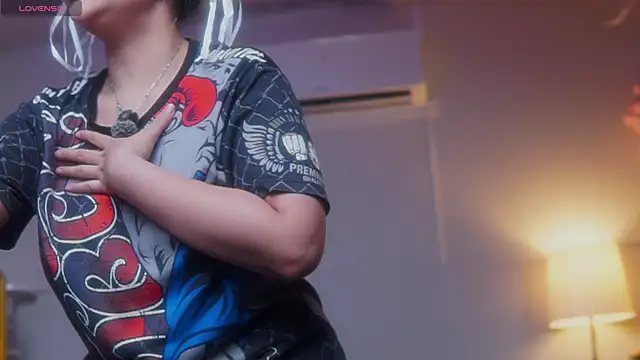 laybunny1 online show from 06/05/26, 05:03